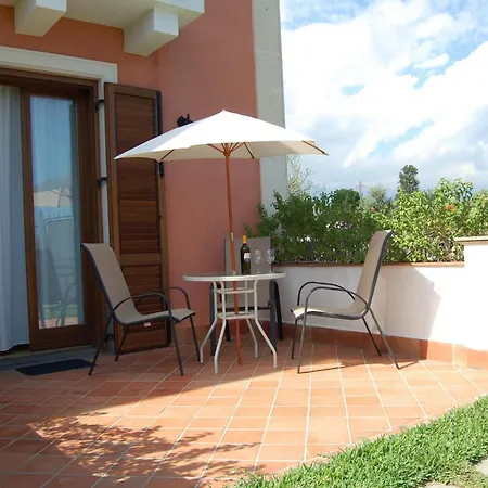 Lägenhet Zweizimmerwohnung 1 Mit Terrasse, Gemeinschaftspool *